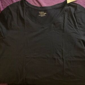 Women’s Time and Tru Navy V-neck Tee